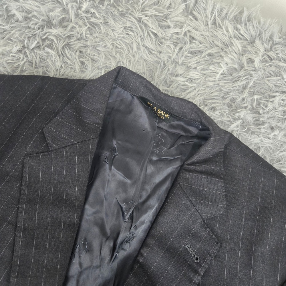 Jos. A. Bank Mens 41R‎ Charcoal Grey Pinstripe 100% Wool Two-Button Blazer